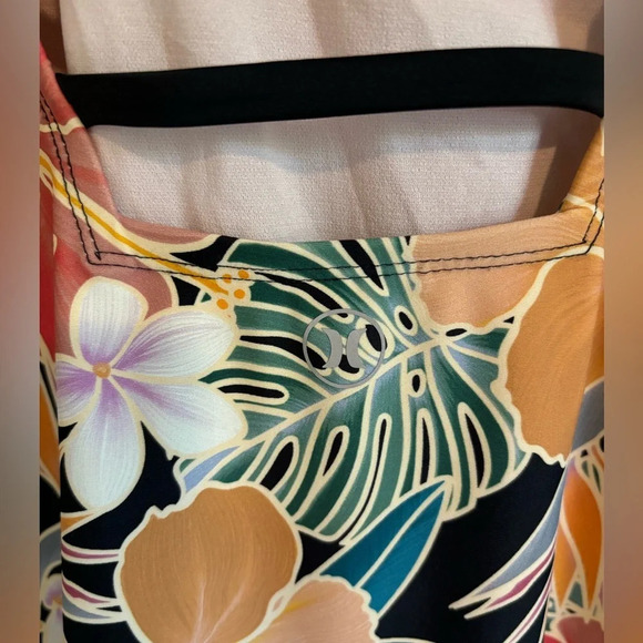 Hurley Women’s One Piece Swimsuit Size XL Tropical Print | Beach | Surf | - Picture 3 of 5